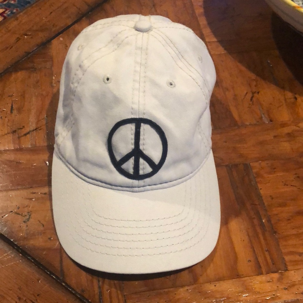 ☮️White Peace Symbol Cap☮️